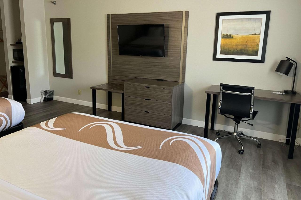 Quality & Hotel