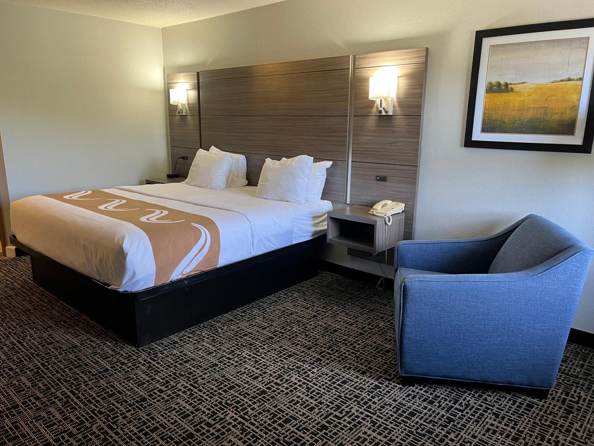 Quality & Hotel 3*